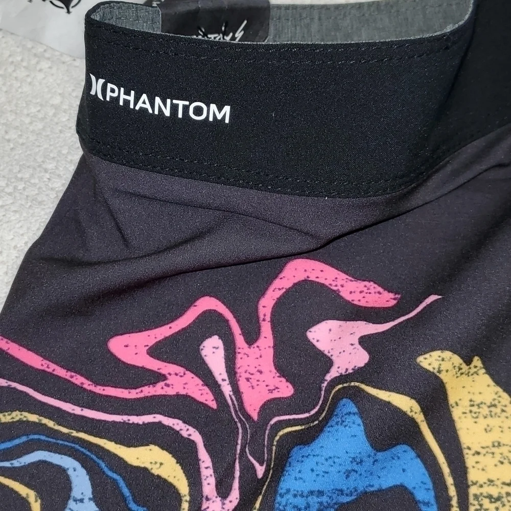 Hurley Phantom Embroidered Rainbow Cinched‎ Black Sz. 31 Board Shorts w Pocket